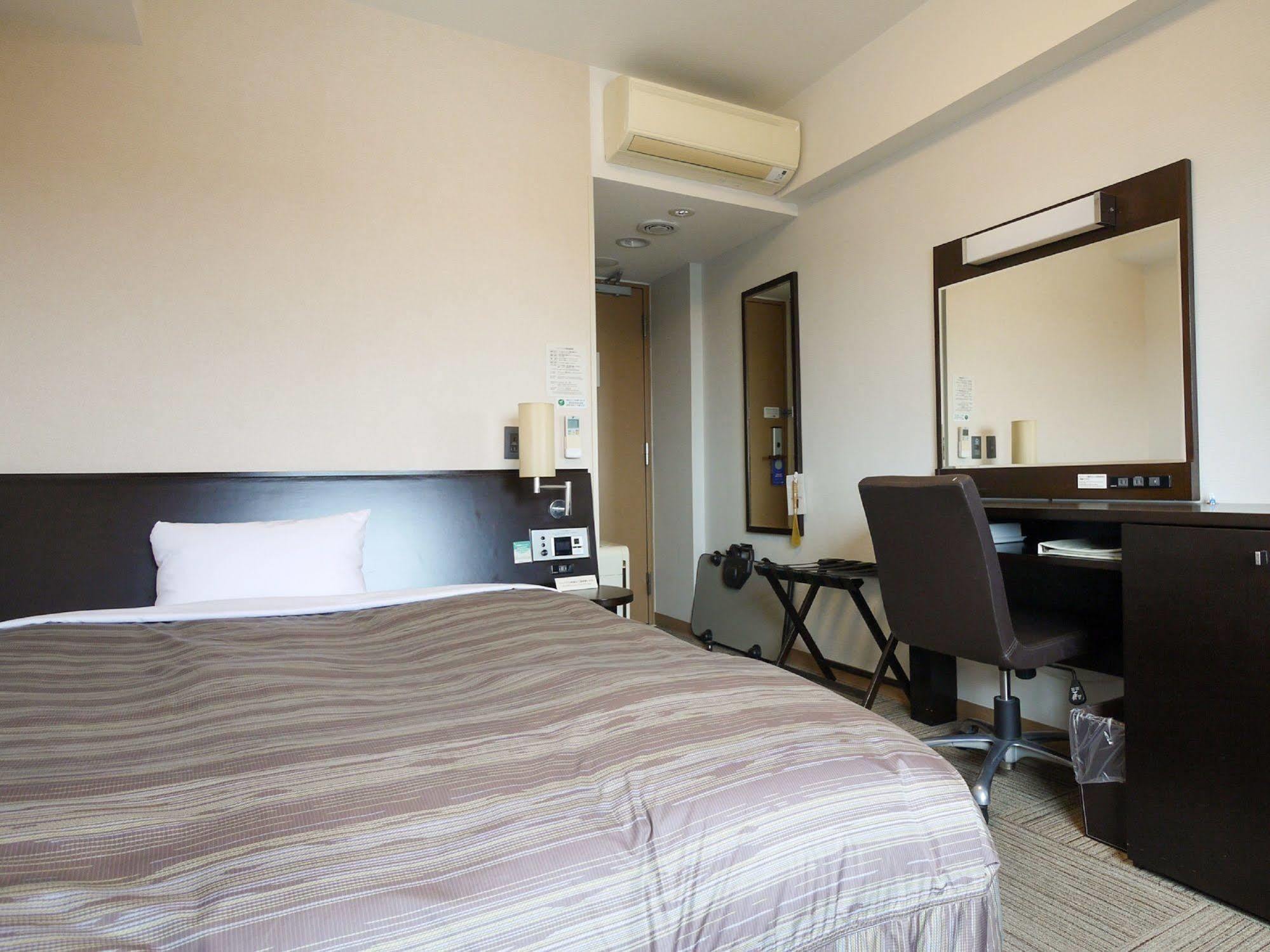 Hotel Route-Inn Koga Ekimae Zewnętrze zdjęcie